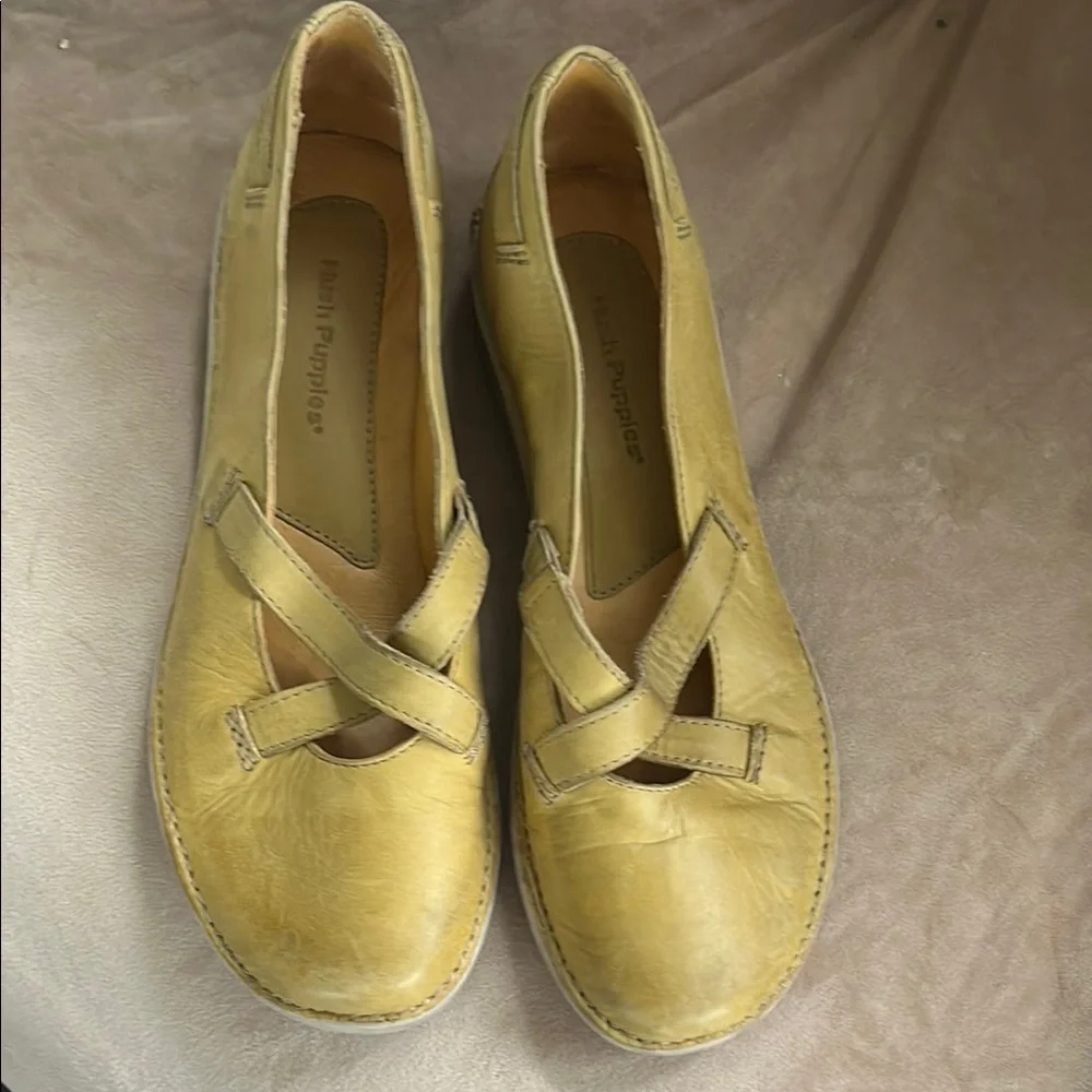 Hush Puppies Mustard Yellow Leather Slip-On Flats - Picture 1 of 7